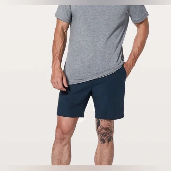 Lululemon Men’s Bowline True Navy Short 8” Medium - Picture 2 of 8